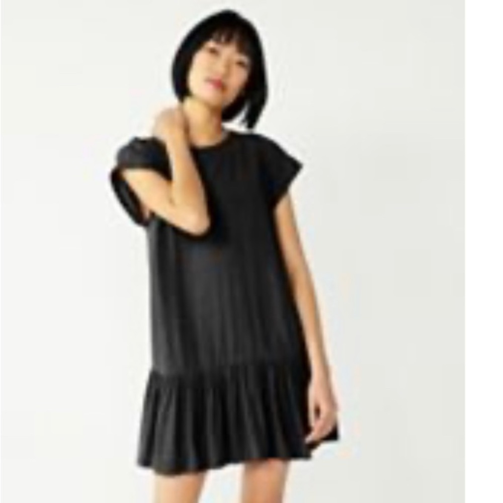 Nine West : Brand New black dress with ruffle hem